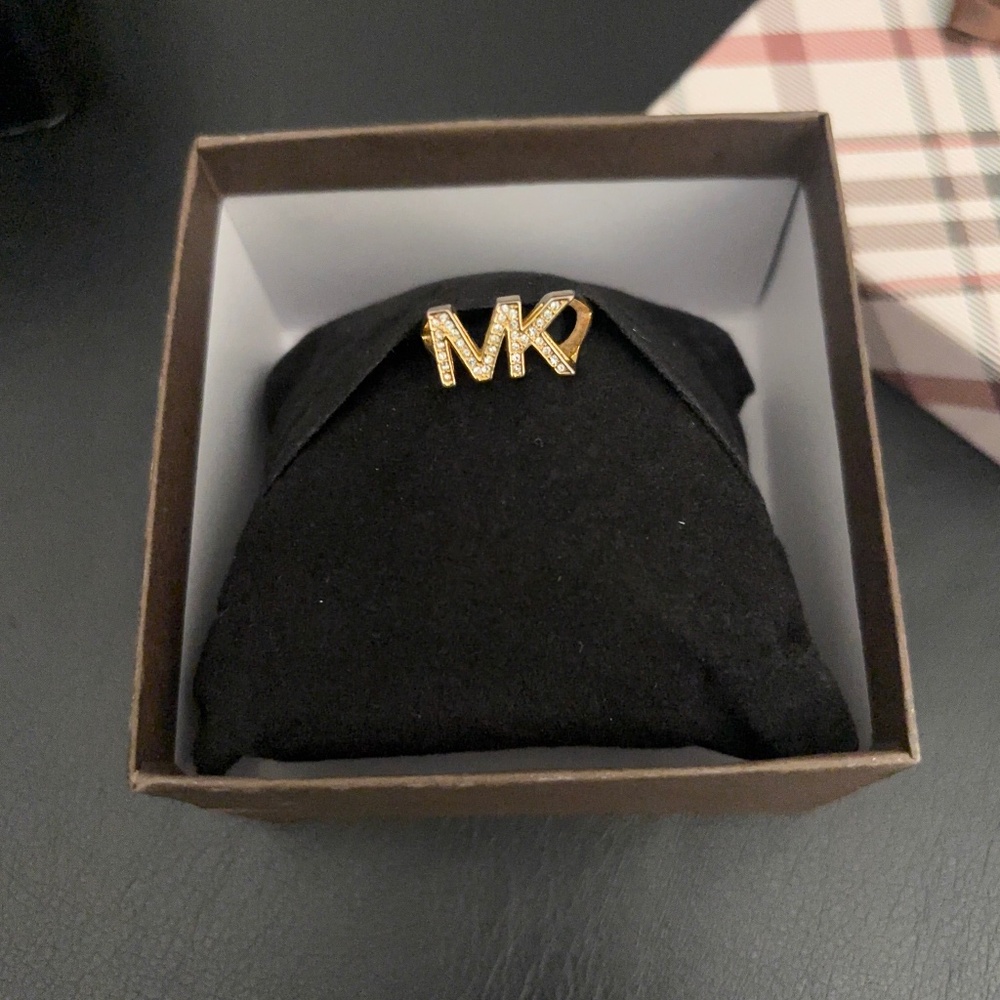 Michael Kors ring